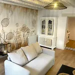 Maisonnette Rénovée à 700m Des Bords De Loire *