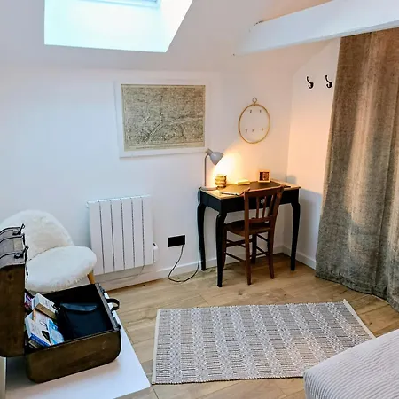 Maisonnette Renovee A 700m Des Bords De Loire Montrelais