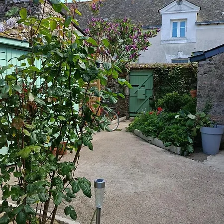 Maisonnette Renovee A 700m Des Bords De Loire * Montrelais
