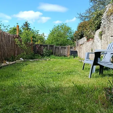 Maisonnette Renovee A 700m Des Bords De Loire Vakantiehuis