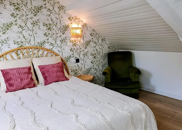 Maisonnette Renovee A 700m Des Bords De Loire Casa de Férias